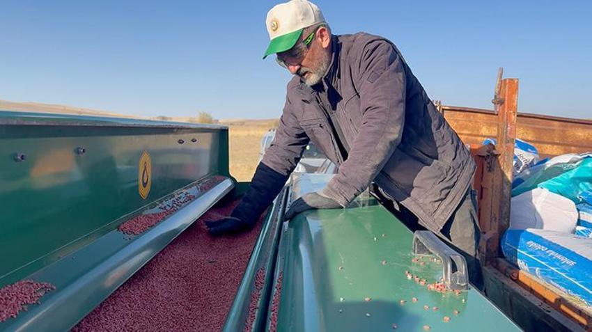 Yozgat'ta yağış gecikince ekim de gecikti! Buğday ekimi kasım ayının ortasında başladı