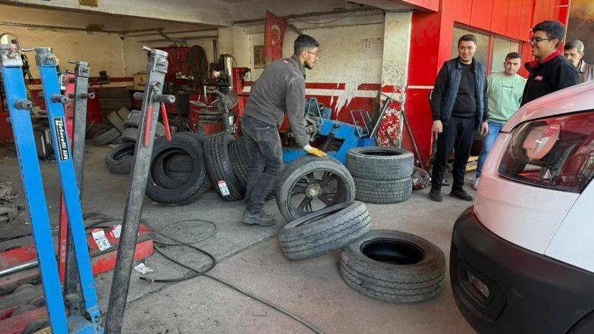 Gaziantep'te lastikçilerde yoğunluk yaşanıyor!