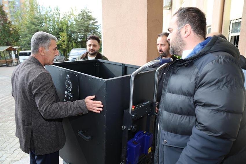 Mardin'de paletli aracın saha testi tamamlandı! Tarihi şehir Artuklu’da kadrolu eşeklerin yerine kullanılacak