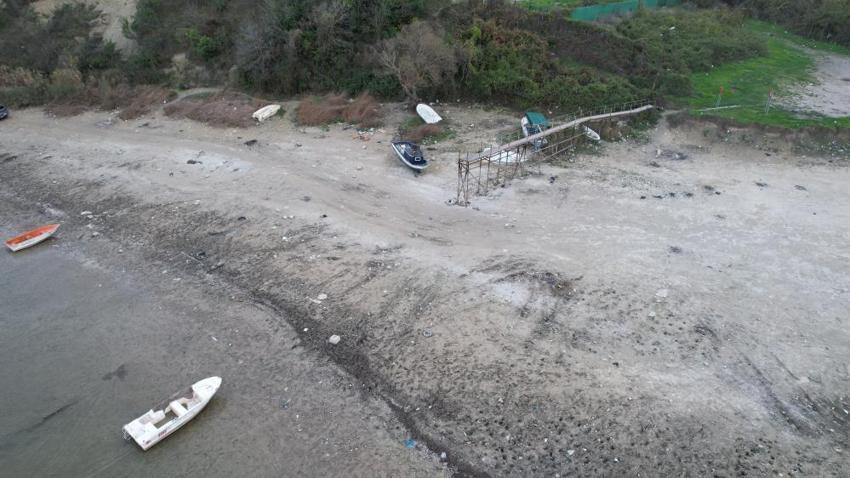 Terkos Gölü can çekişiyor! 10 metre geri çekildi