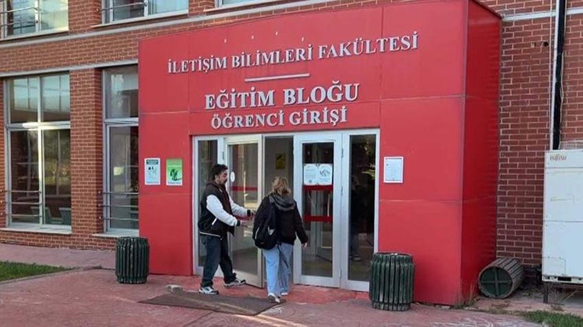 Hayallerini 30 yıl sona gerçekleştirdi: Anne ve oğul aynı üniversite ve aynı fakültede öğrenci oldu