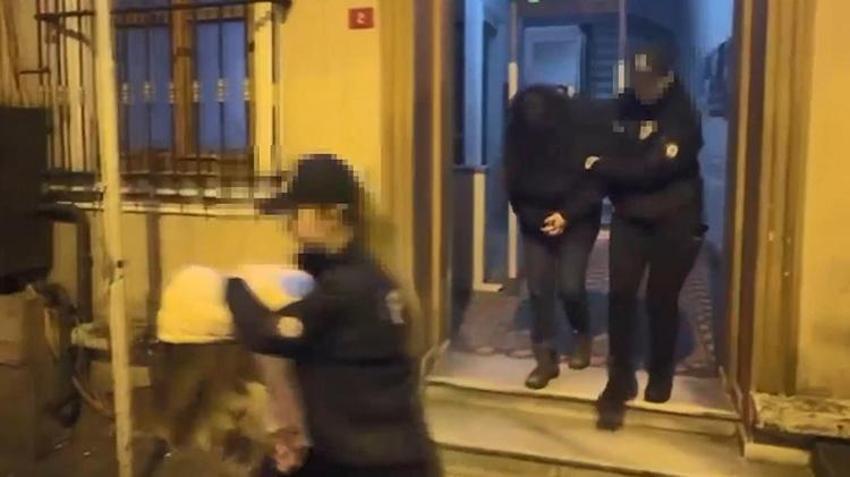 Beyoğlu'ndaki kafede deterjanla kahve hazırlayan çalışanın ifadesi ortaya çıktı: 'Şişeler tezgahın üzerindeydi su olduğunu düşündüm'