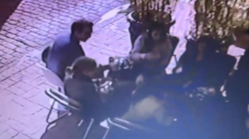 Beyoğlu'ndaki kafede deterjanla kahve hazırlayan çalışanın ifadesi ortaya çıktı: 'Şişeler tezgahın üzerindeydi su olduğunu düşündüm'