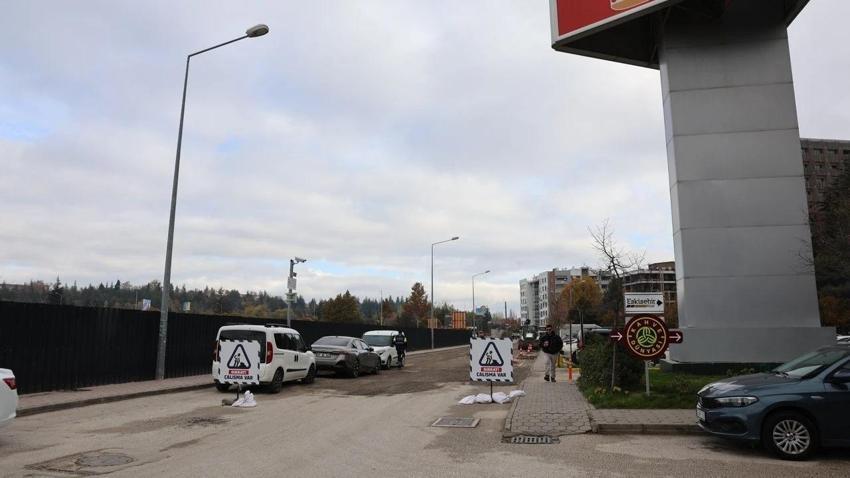 Büyükşehir duyurdu! Çalışmalar tamamlandı: Kavşak trafiğe açıldı