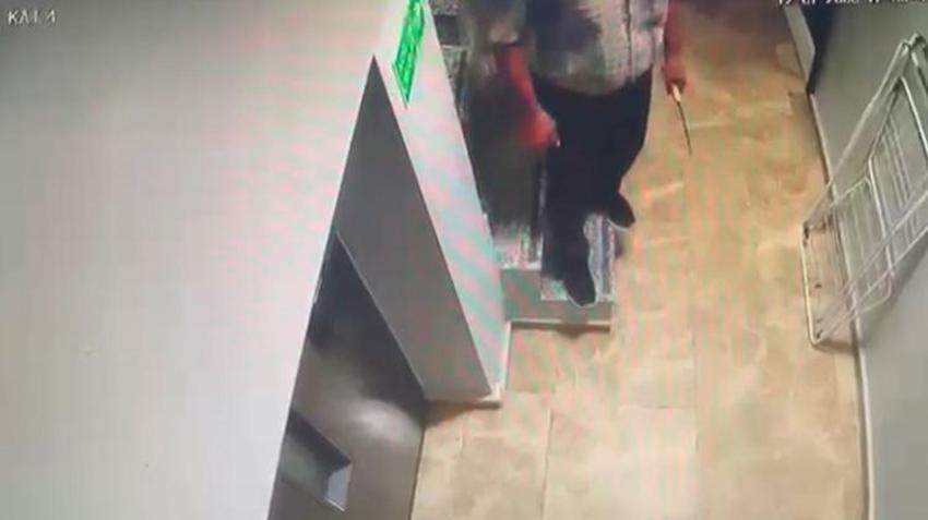 Kağıthane'de 5 çocuk annesi eşini otelde başka bir erkekle gören adam çılgına döndü! Olay anı kamerada