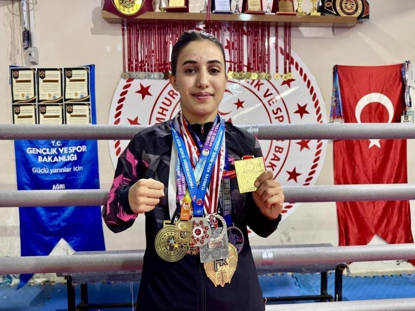 Ağrı'nın gururu tek kadın kickboksçusu: Sibel Oruç'un hikayesi ilham veriyor