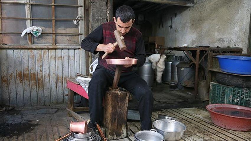 Kahramanmaraş'ın tarihi bakırcılığı bitme noktasında: 'Bizden sonra çekiç vuracak kimse kalmayacak!'