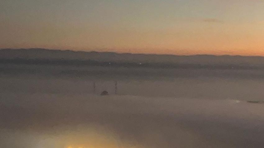 Batman'da yoğun sis ve gün batımı kartpostallık manzara oluşturdu izleyenlere unutulmaz anlar yaşattı