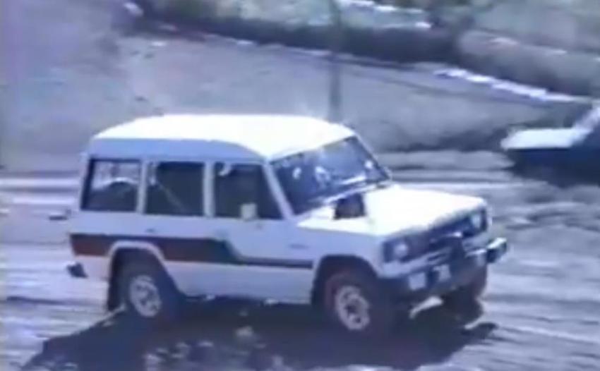 40 yıllık cip aileye geri döndü! Oğlu, 'Süper Vali' Recep Yazıcıoğlu’nun makam aracını bulup satın aldı