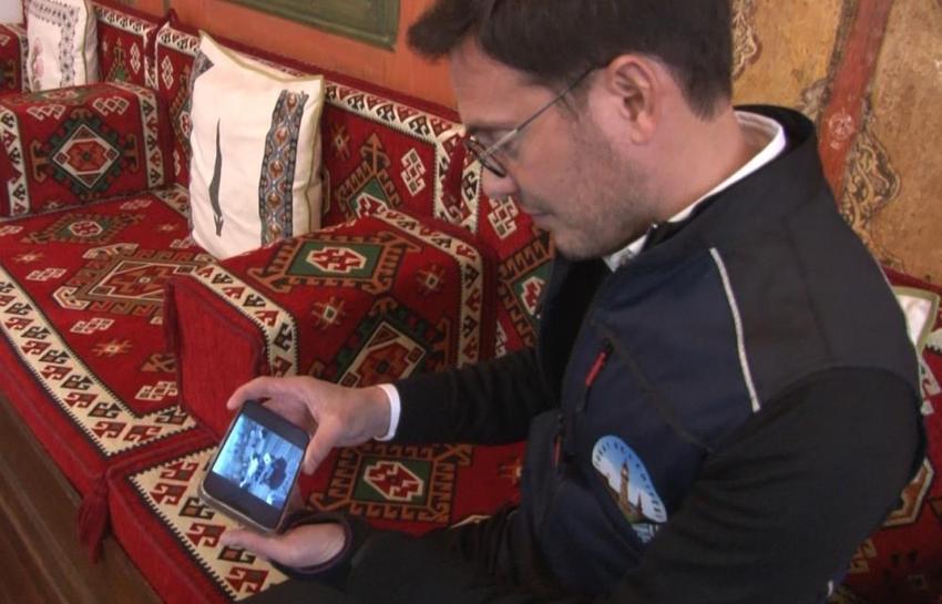 40 yıllık cip aileye geri döndü! Oğlu, 'Süper Vali' Recep Yazıcıoğlu’nun makam aracını bulup satın aldı