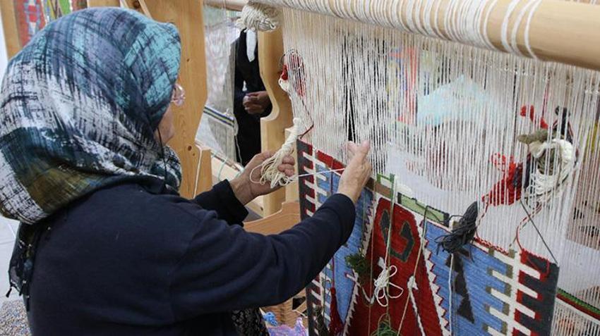 Kültürel miras dünya pazarında! Kaş'ta 400 yıllık Barak Kilimi yeniden dokunuyor: Avrupa kapısı açıldı