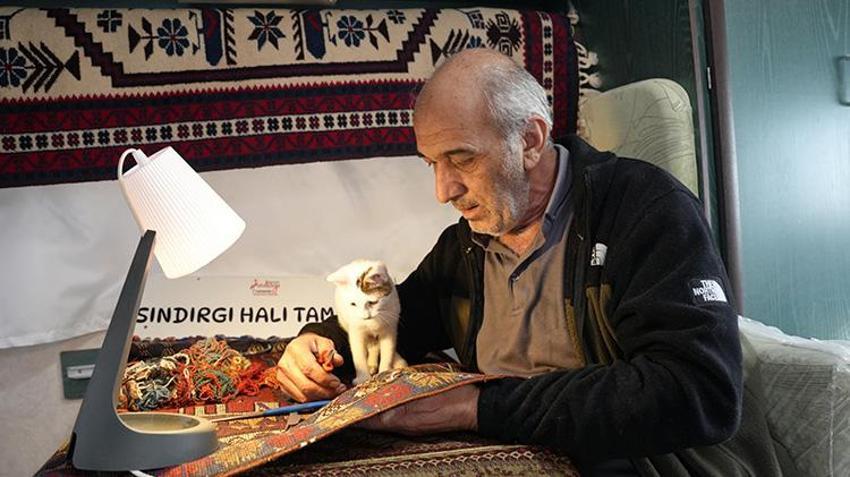 Sındırgı'daki depremler vatandaşı karavanlara hapsetti! Hem işyeri hem de yaşam alanı oldu