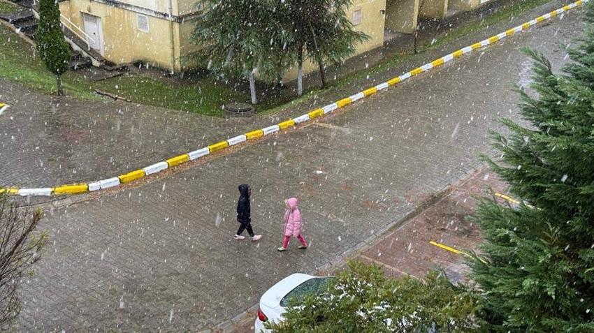 Kar yağışı ve kuvvetli fırtına geliyor! Meteoroloji hava durumunu açıkladı, Prof. Dr. Orhan Şen uyardı: Sıcaklıklar birden düşecek