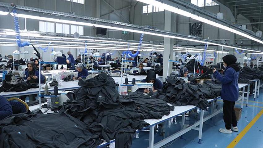 İstanbul'dan memleketine döndü, atıl vaziyetteki cezaevini fabrikaya dönüştürdü! 100 kişiye iş kapısı oldu