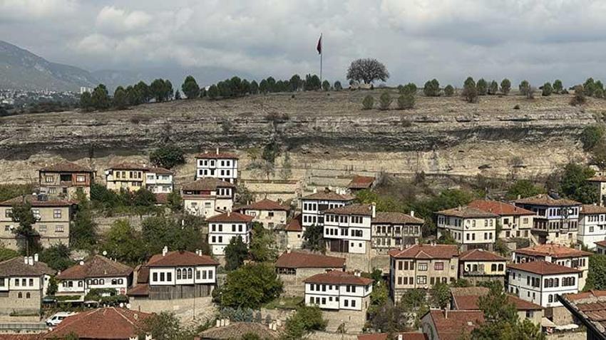 Safranın başkenti UNESCO mirası ziyaretçilerini bekliyor! Eskipazar Hadrianopolis'te erken hristiyanlık mozaikleri ortaya çıktı: İşte 6 bin yıllık tarih
