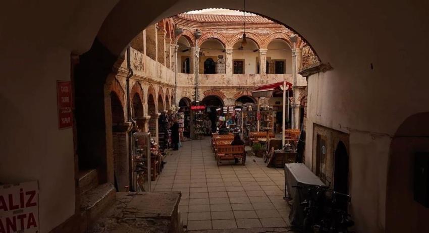 Bolu'nun şehir merkezinde yer alıyor! Turist akını var