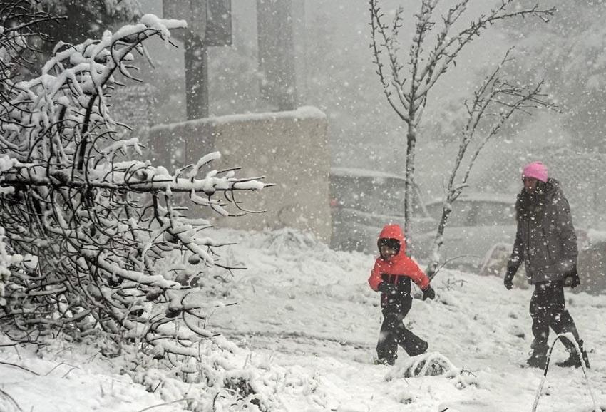 Hava sıcaklıkları düşüyor, kar ve sağanak yağışlar geliyor! Meteoroloji son hava tahmin raporuyla uyardı