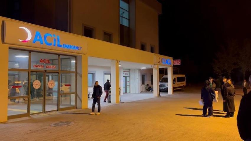 Adıyaman Besni'de 70 üniversite öğrencisi, gıda zehirlenmesi şüphesiyle hastaneye kaldırıldı