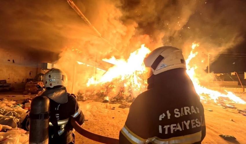 Aksaray'da alevli gece: 3 saatte kül oldu