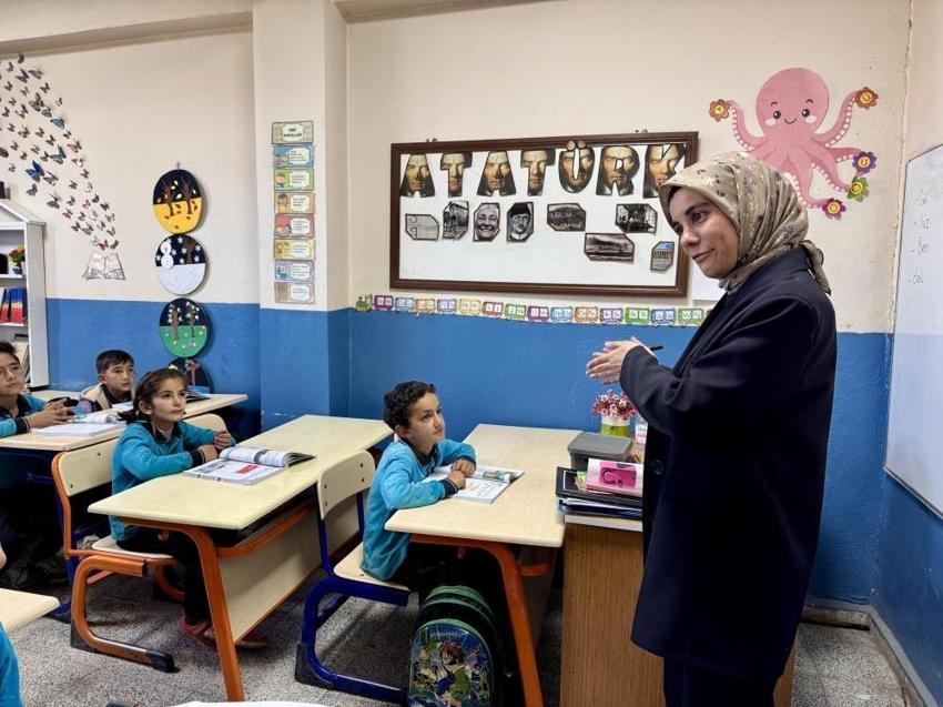 Ağrı'nın 4 meleği köy çocukları için çalışıyor!