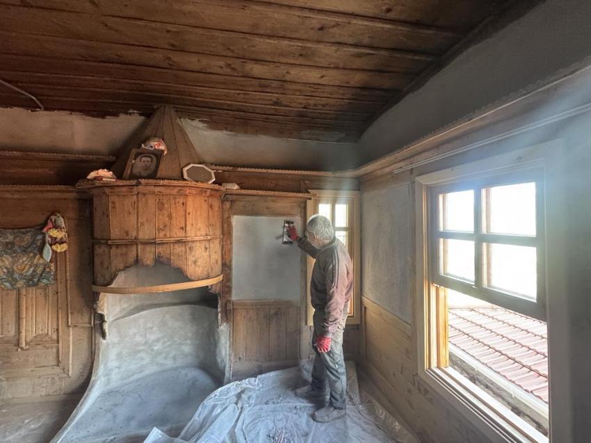 300 Yıllık miras ayağa kalkıyor! Antalya İbradı'nın Düğmeli Evleri milyonluk hibe desteğiyle turizme kazandırılıyor