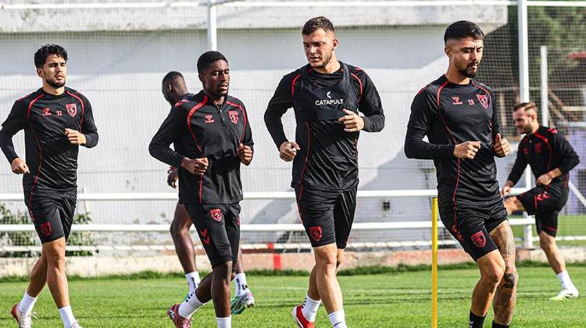 Konferans Ligi'nin lideri Samsunspor perşembe günü için hazırlıklara başladı