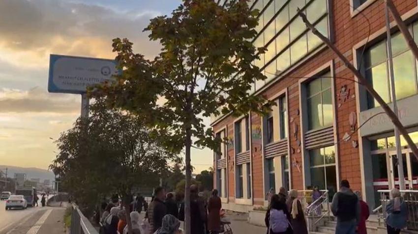 Bursa'da kokutan zehirlenme vakası! Kantinden tatlı yiyen öğrenciler hastaneye kaldırıldı