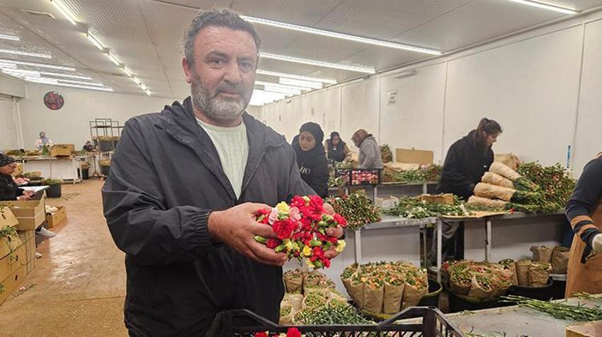 Yunanistan'da tabak kırmak yasaklandı Antalyalı üretici kazandı! Yılbaşı için 3 milyon dolarlık ürün gönderilecek