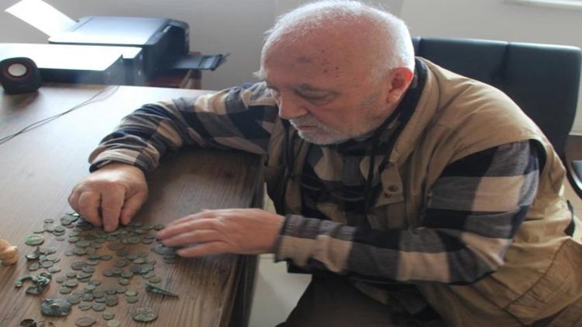 Arazide araştırma yaparken hazine buldu! Karaman'da büyük keşif