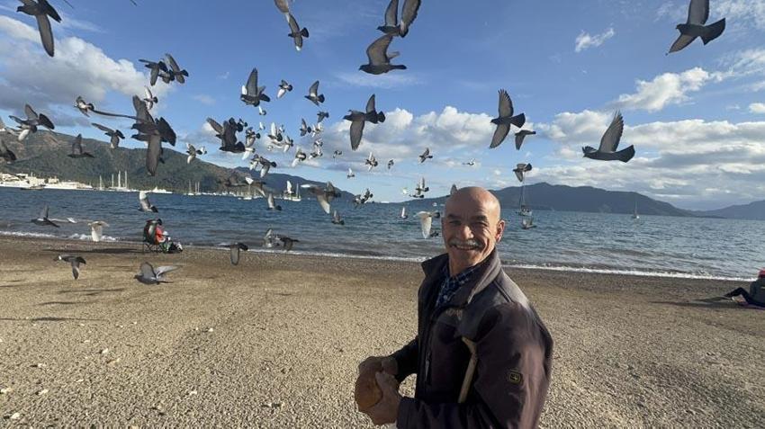 Muğla Marmaris’te yazdan kalma günler: Vatandaşlar sahillere akın etti