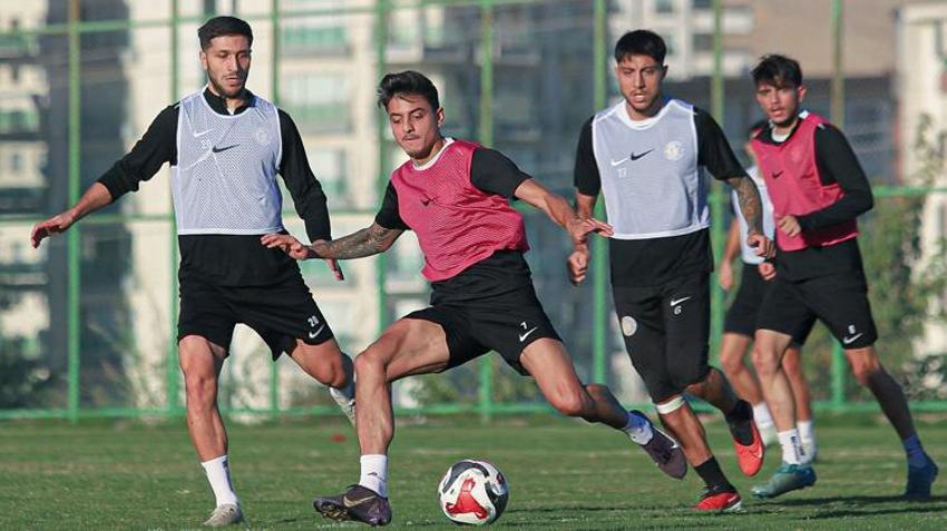 Şanlıurfaspor'un yeni transferi forma yüzü görmeden gidiyor