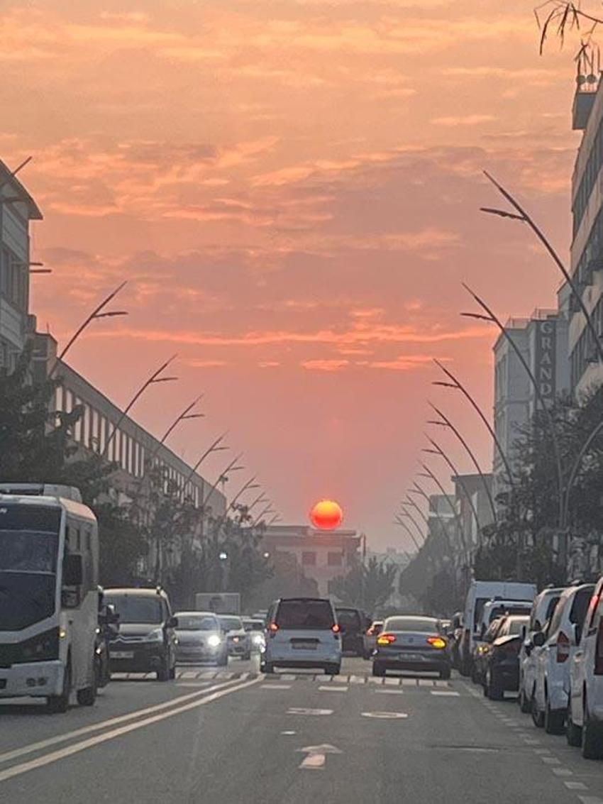 Batman'da gün batımı kartpostallık görüntüler ortaya çıkardı