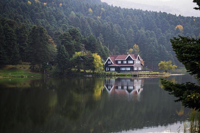 Türkiye'nin 'Orman denizi' Yedigöller’i 2 ayda 180 bin kişi ziyaret etti