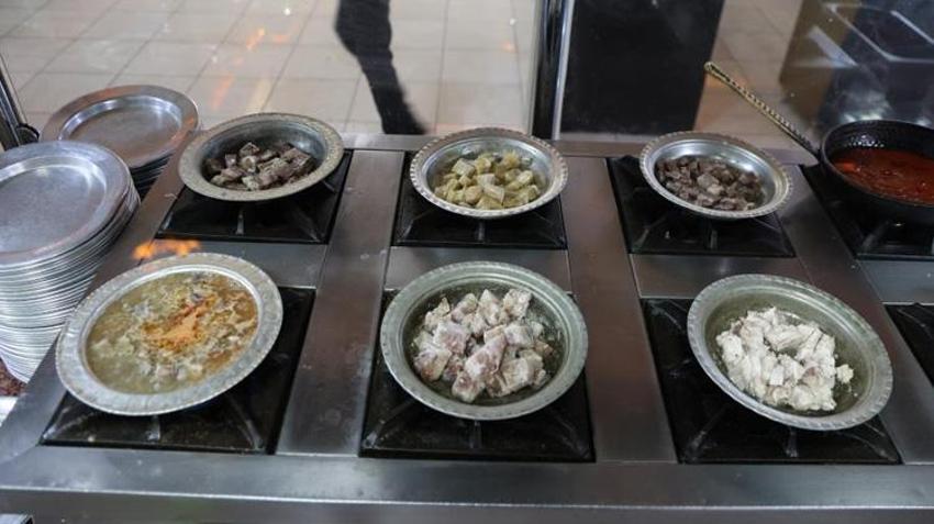 Elazığlıların vazgeçilmezi! Kışın hasta olmayayım diyenler, yazın ise düğün sofrası kuranlar oraya akın ediyor