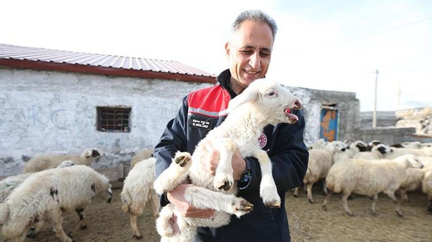 İstanbul'u terk edip Kars'taki köyüne taşındı! Devlet desteğini alıp üretime başladı