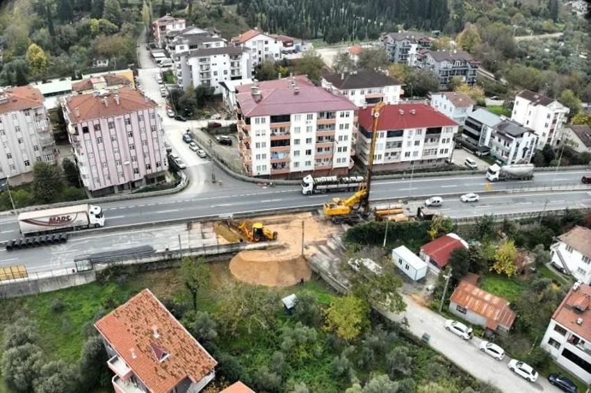 Kocaeli'nin tam ortasında ilk kazma vuruldu: Trafiğe kapatıldı!