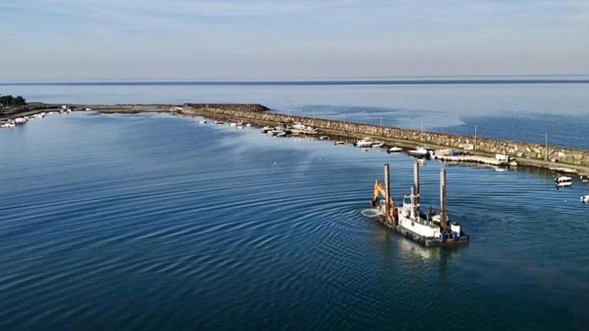 Samsun'da denizin dibinden çıkanlar şaşkına çevirdi! Kurupelit Marina'da dev temizlik