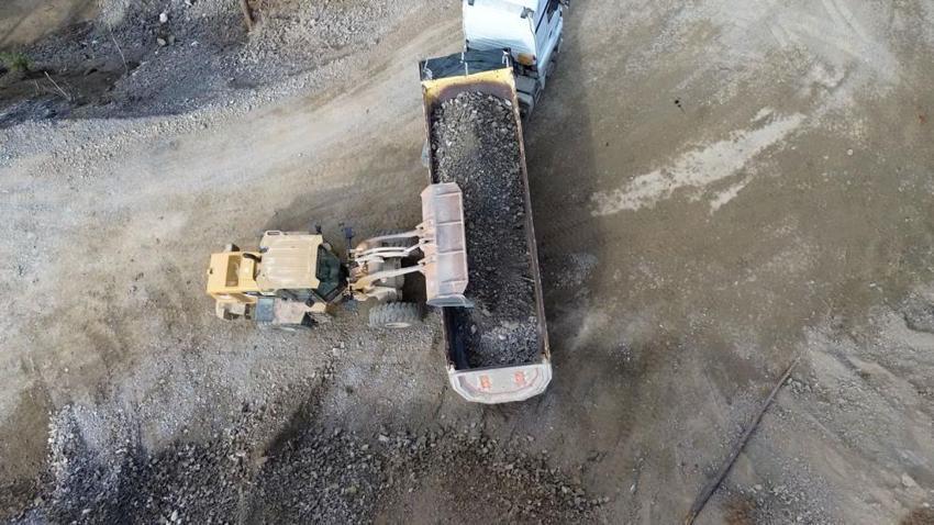 Adana Feke’de tehlikeli virajın dinamitle patlatılma anı filmleri aratmadı