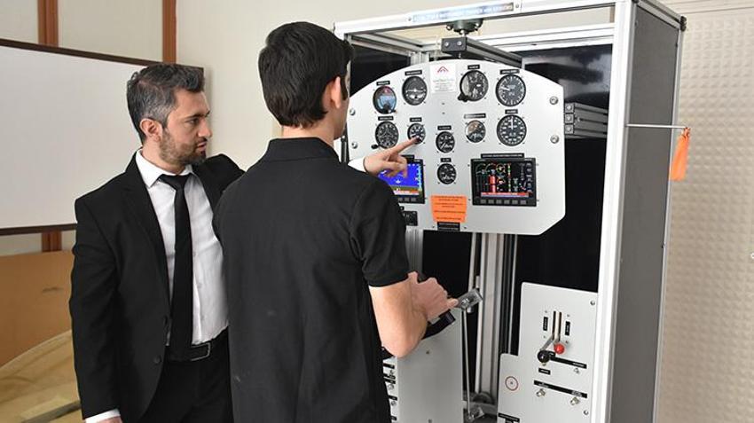 Konya'da bu liseden mezun olan hiç işsiz kalmıyor! Mezunlar THY ve askeri firmalarda işe başlıyor: