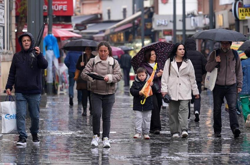 Kar, yağmur ve gök gürültülü sağanak yağışlar 65 ilde etkili olacak! Meteoroloji ani sel, su baskını, yıldırım, dolu yağışı ve hortuma karşı uyardı