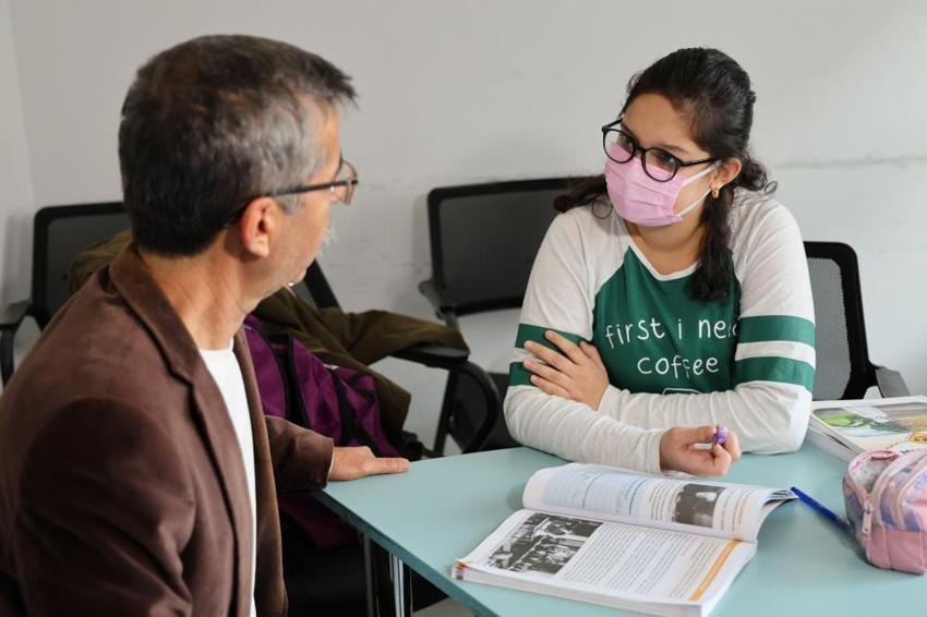 İkranur, 3 yıl sonra lösemiyi yenerek okula döndü: Tek hayali doktor olup kanserli çocukları kurtarmak! Çiçekler ve balonlarla karşıladılar