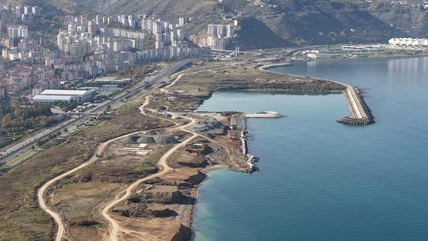 Trabzon'a 1 km uzunluğunda plaj geliyor! Uzunkum projesi hazır: Başkan Genç 'ihaleyi yıl bitmeden yapacağız!' dedi