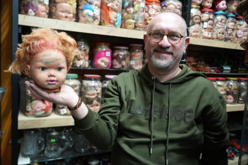 5 bin parçalık koleksiyonun sıra dışı hikayesi! Kocaeli'de görenleri ürkütüyor