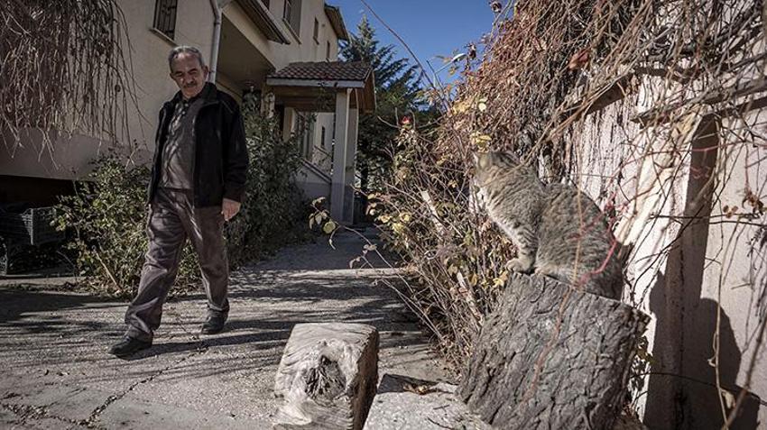 Emekli doktor atıklarla kendine servet yarattı: Oltu taşının tozunu ekonomiye kazandrmanın yöntemini buldu