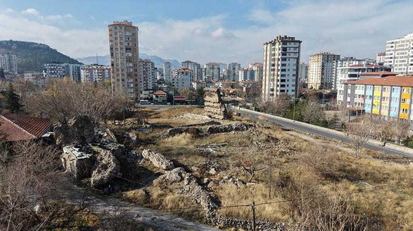 Dünyanın en eski hastanesi! Kayseri’nin antik hazinesi tarihe kazandırılmayı bekliyor