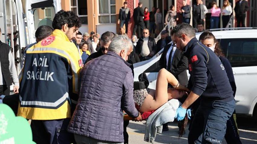 Aydın'da kanlı mahkeme çıkışı! Boşanma aşamasında olduğu karısını bıçakladı