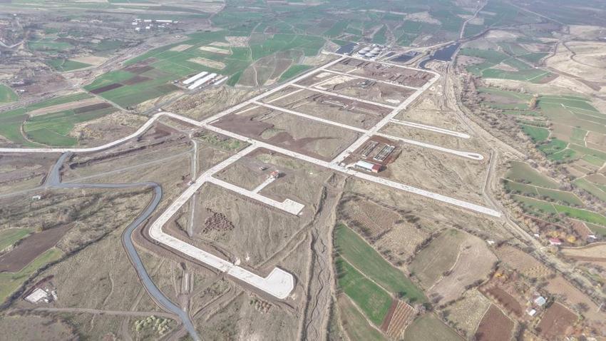 Elazığ'da kent ekonomisini uçuşa geçiren dev proje: Et üretim merkezi olacak, bin 200 kişiye istihdam imkanı sağlayacak