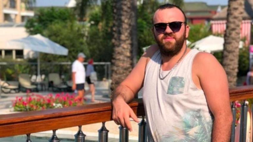 Zeytinburnu'nda park yeri kavgası can aldı! Vurulan kardeşlerden biri hayatını kaybetti