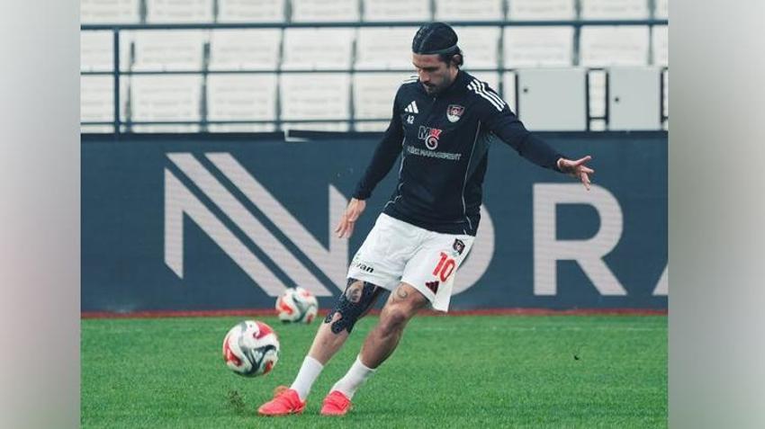 Vanspor'da Osman Zeki Korkmaz gelir gelmez ilk hamlesini yaptı