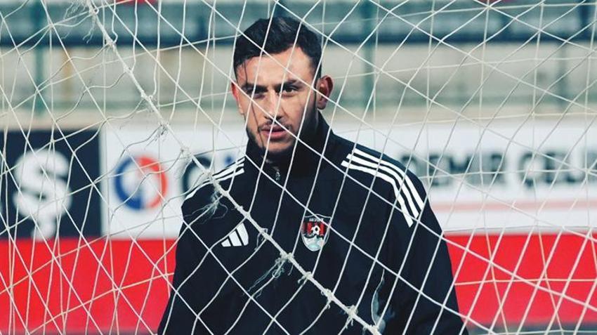 Vanspor'da Osman Zeki Korkmaz gelir gelmez ilk hamlesini yaptı